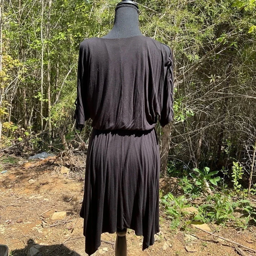 Venus dress. Size M. Half sleeve, v neck, belted waist, tulips skirt. Black. - Picture 6 of 8